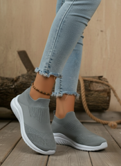 Women's Mesh Comfort Sneakers