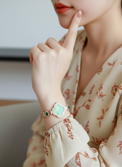 CloverCharm Quartz Watch